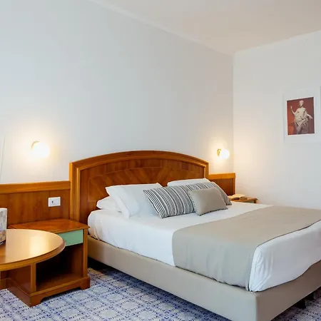 Grand Cesare Augusto 4*