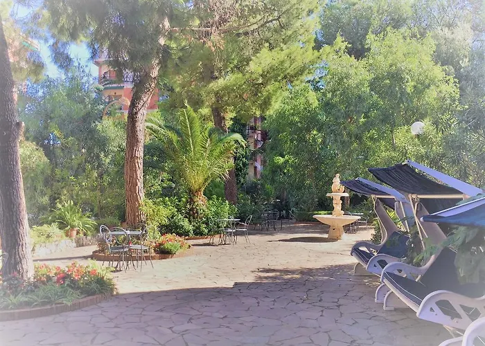 Grand Cesare Augusto 4* سورينتو